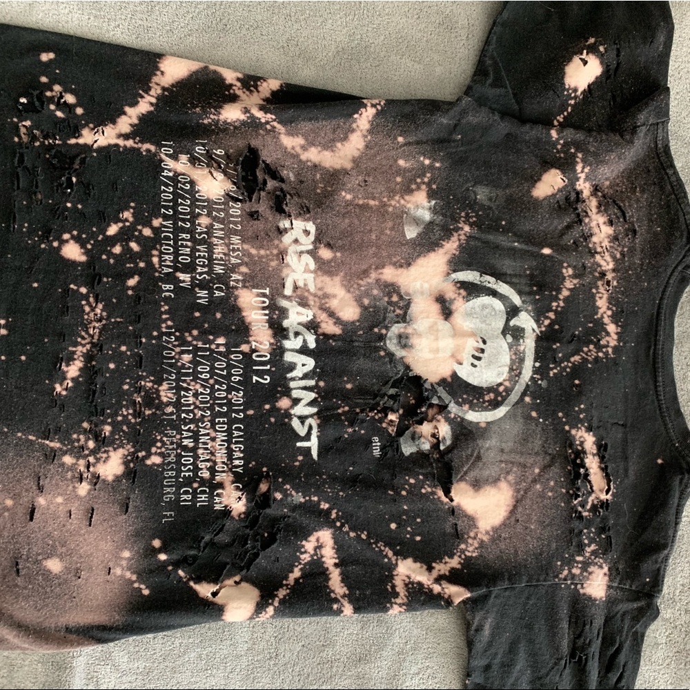 DISTRESSED BAND TEE - Picture 3 of 3